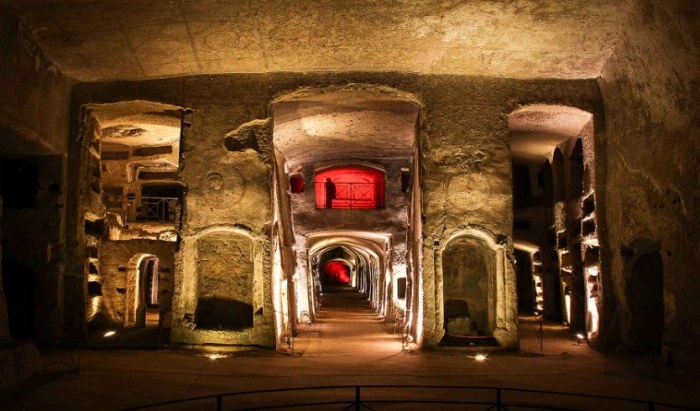  Introduction to Naples Underground