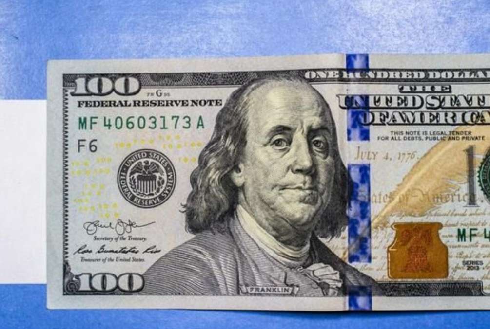 China's Trade Surplus Nears $1 Trillion